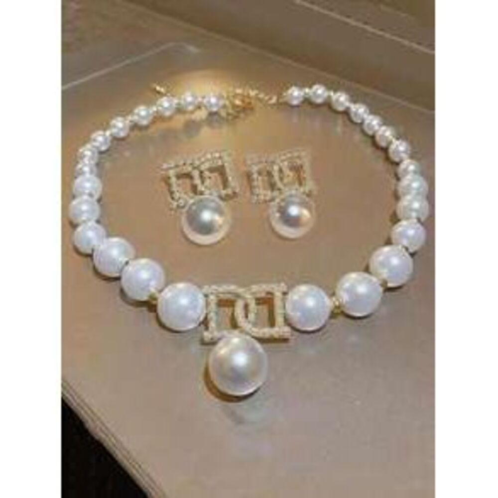 3pcs/Set Luxury Exaggerated Letter & Large Pearl Necklace & Earrings Jewelry Se…